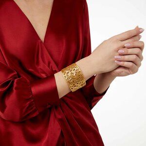 NWT Julie Vos Ivy Leaf Cuff Bracelet